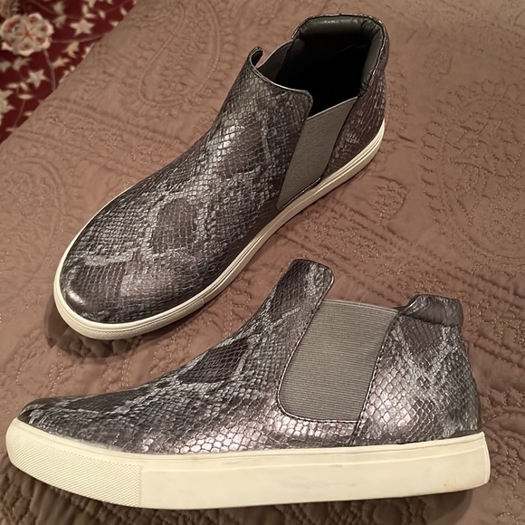 33. Coconuts by Matisse Booties in Silver Snake Print - Picture 3 of 9